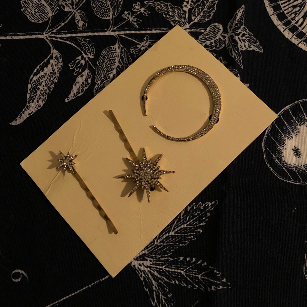 moon and star hair clips